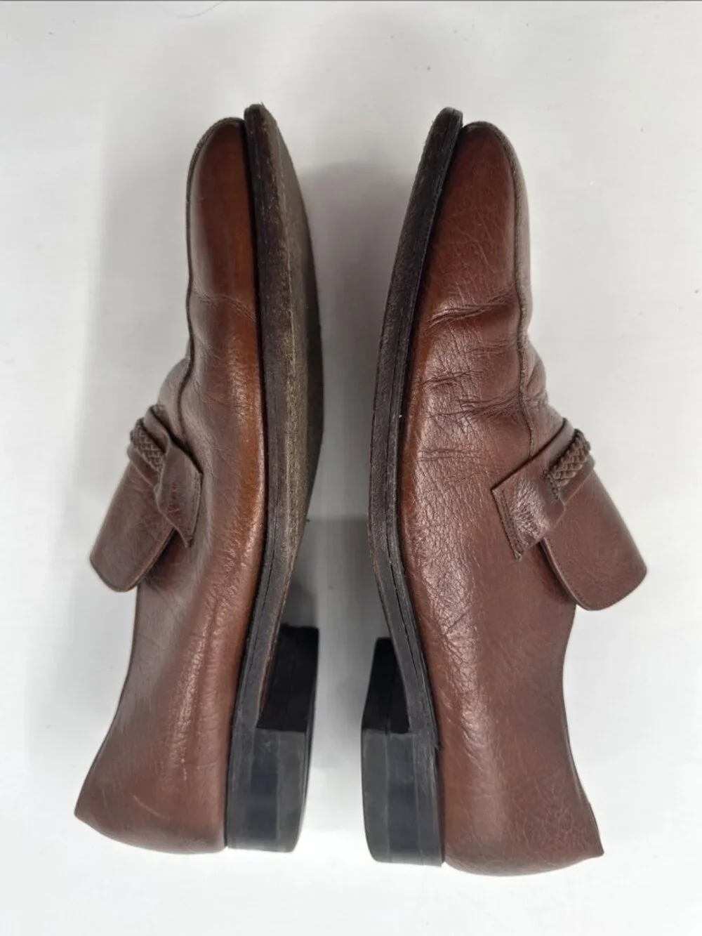Vintage Florsheim Shoes Mens 10.5 D Brown Leather Loafer Slip On Cognac Dress